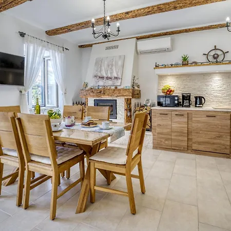 Casa de Férias Old Queen By Interhome