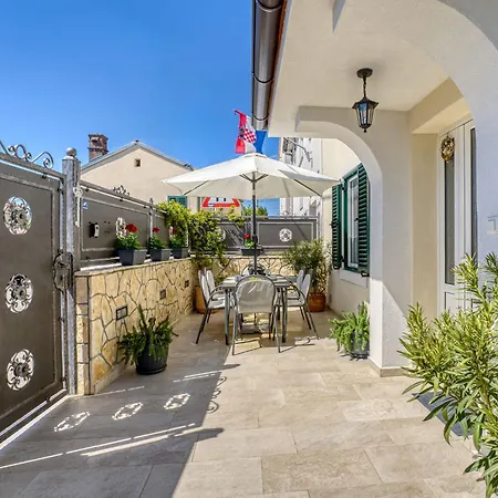 בית נופש Old Queen By Interhome *